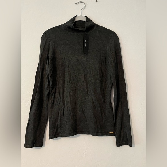 Tahari Sweater - Picture 1 of 7
